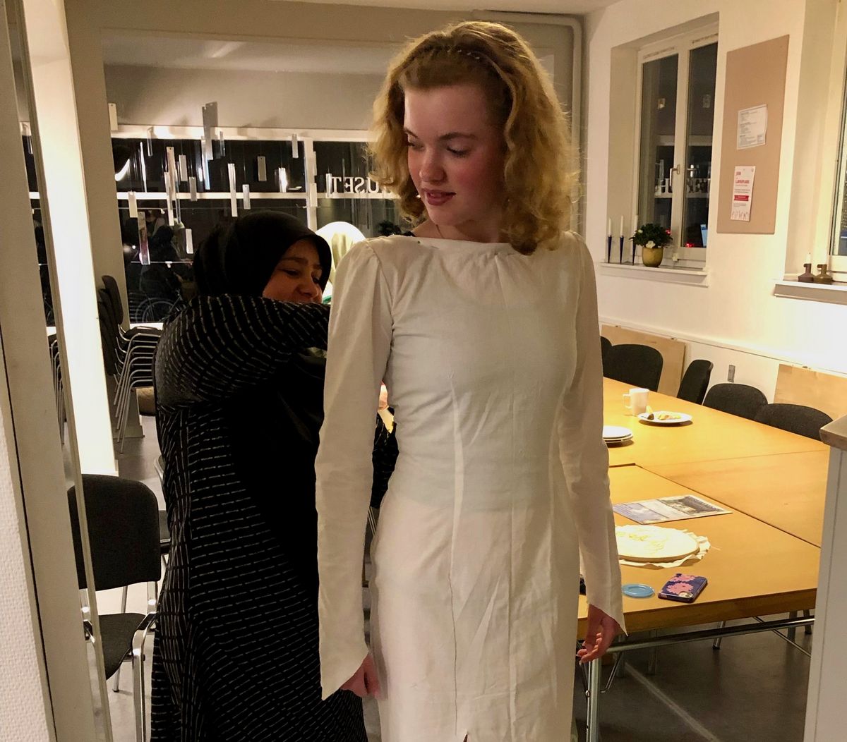 Læg mærke til kjolen