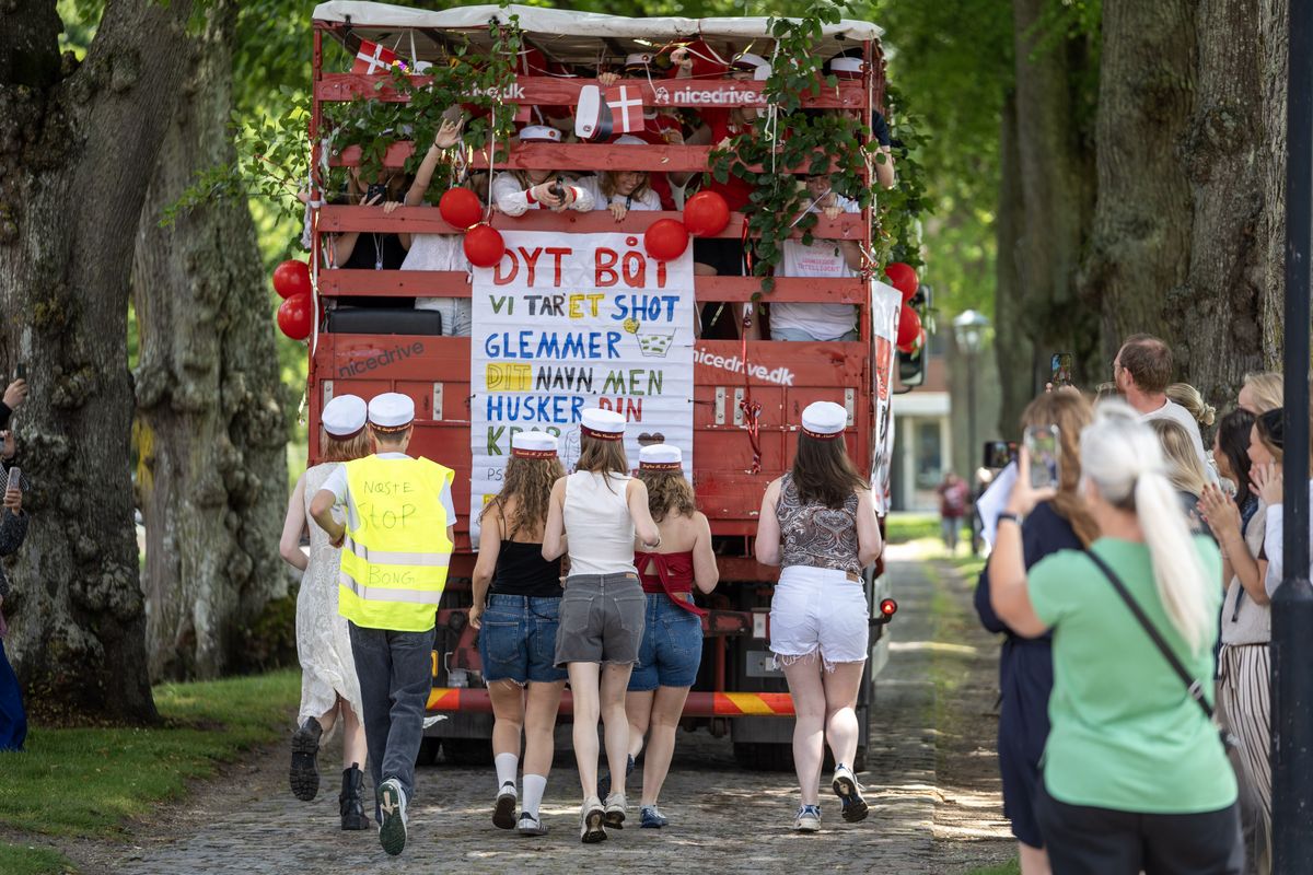 Tillykke og farvel til årets studenter
