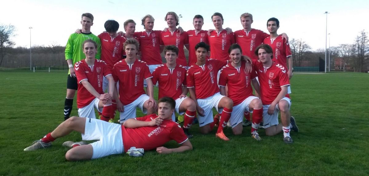 Pokalen er tilbage hvor den hører til