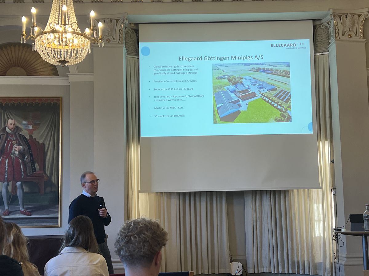 EØ-holdene fik oplæg fra det virkelige liv