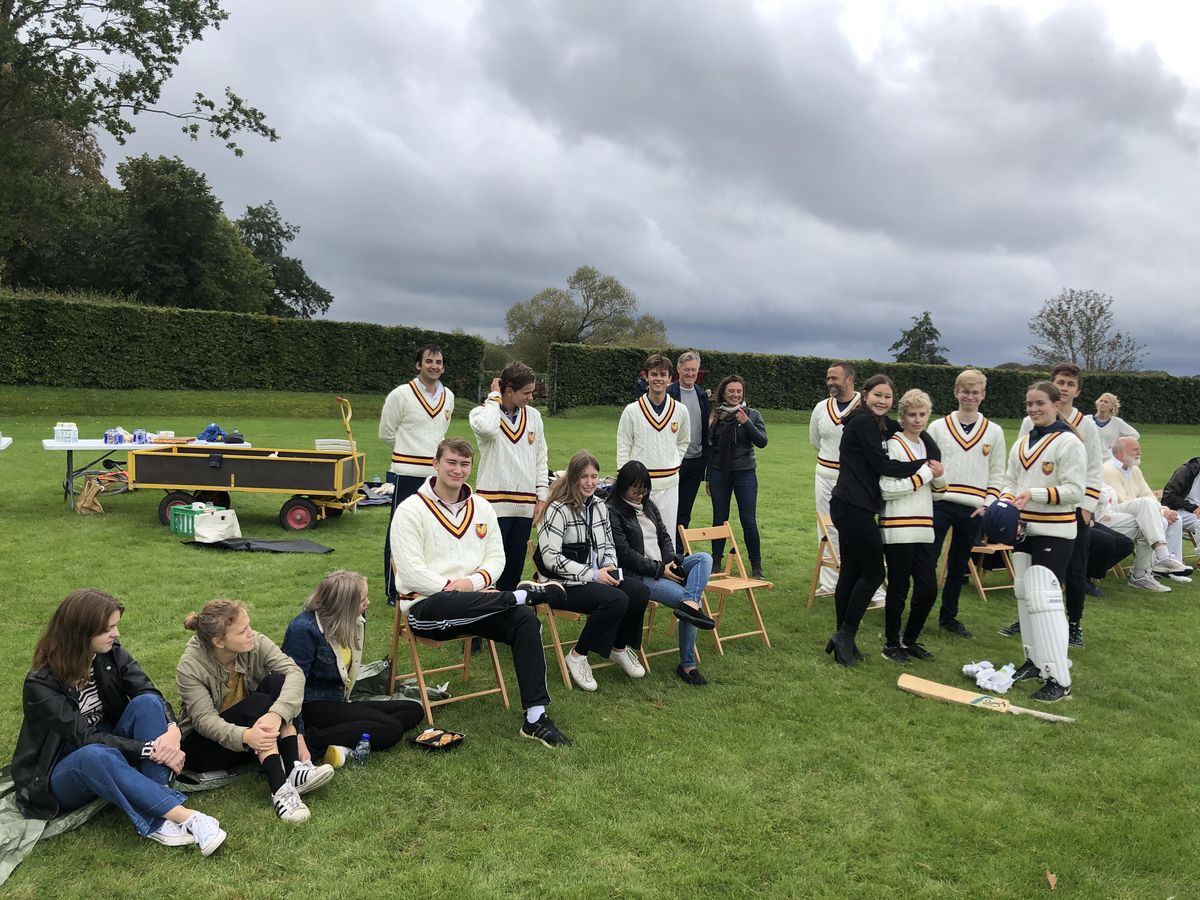 Gammel Soraner Cricketkamp på skolen
