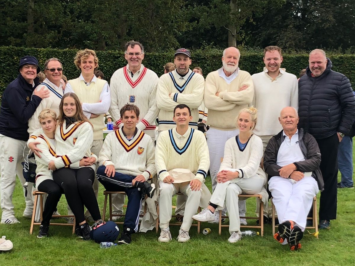 Gammel Soraner Cricketkamp på skolen