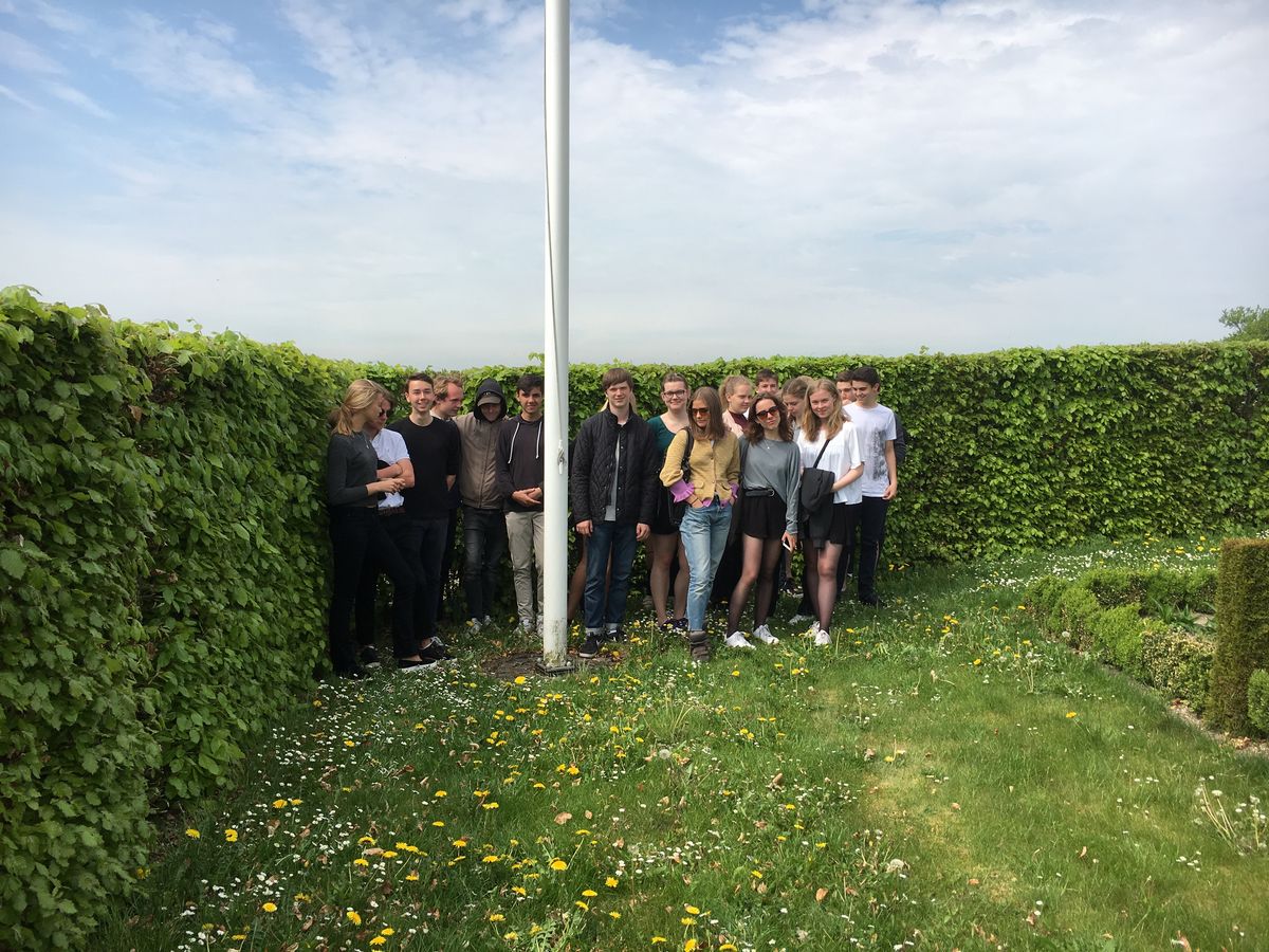 1.g'erne på kirketur