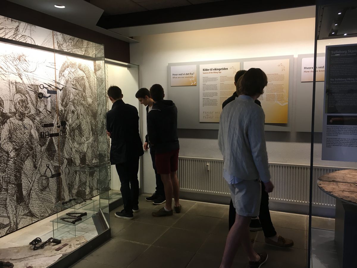 1.g'erne på kirketur