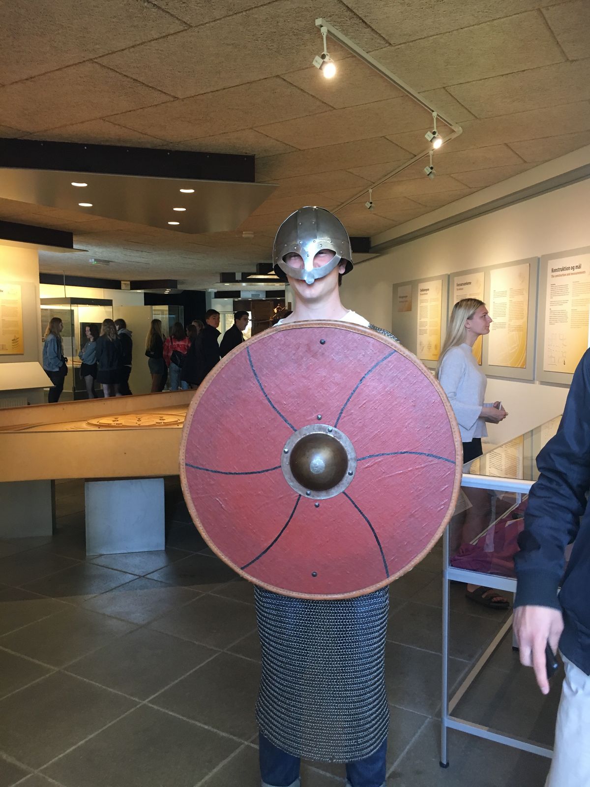 1.g'erne på kirketur