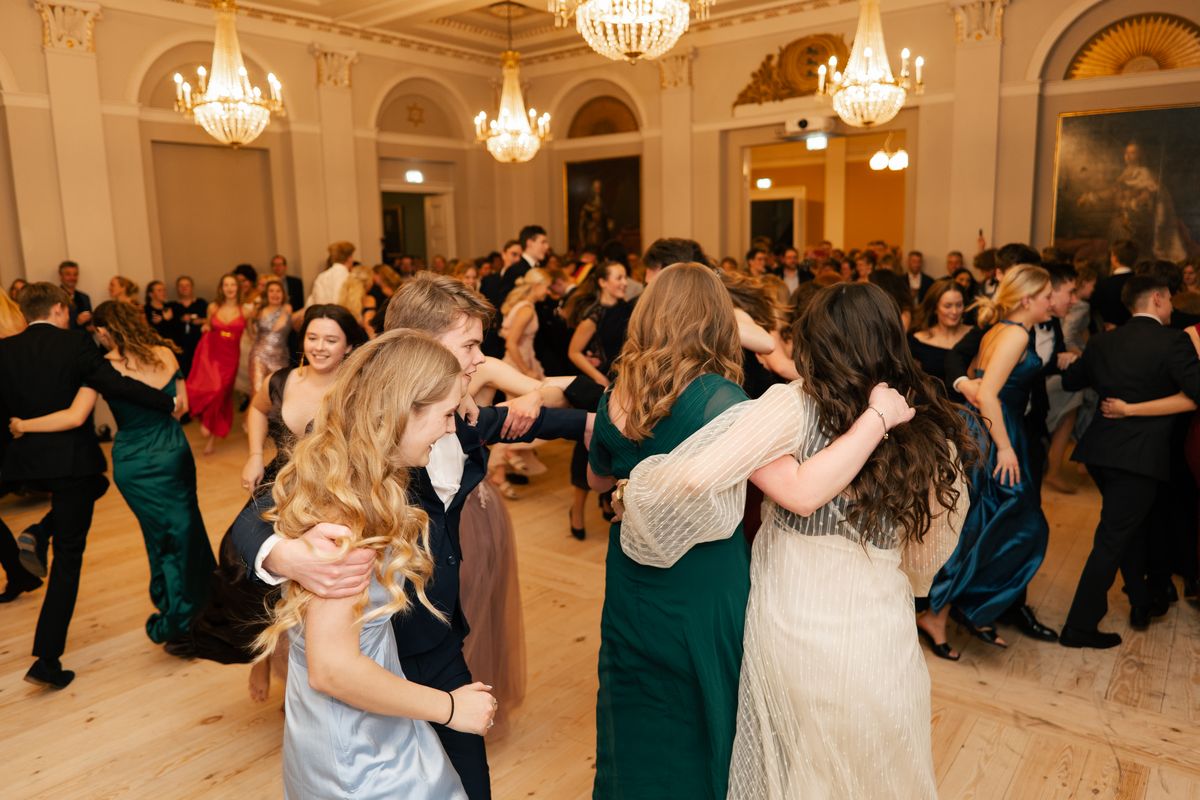 Festlige fotos fra Kongeballet