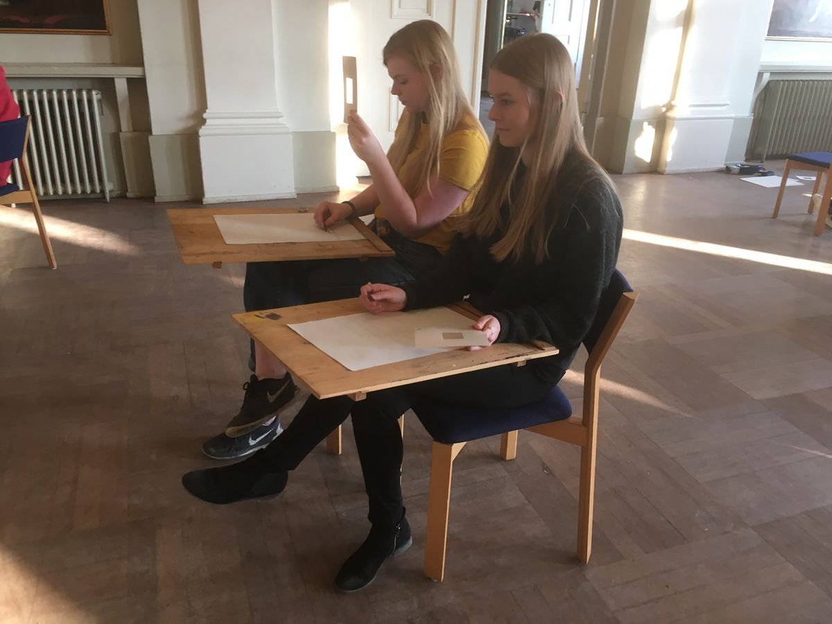 Konturtegning i Festsalen