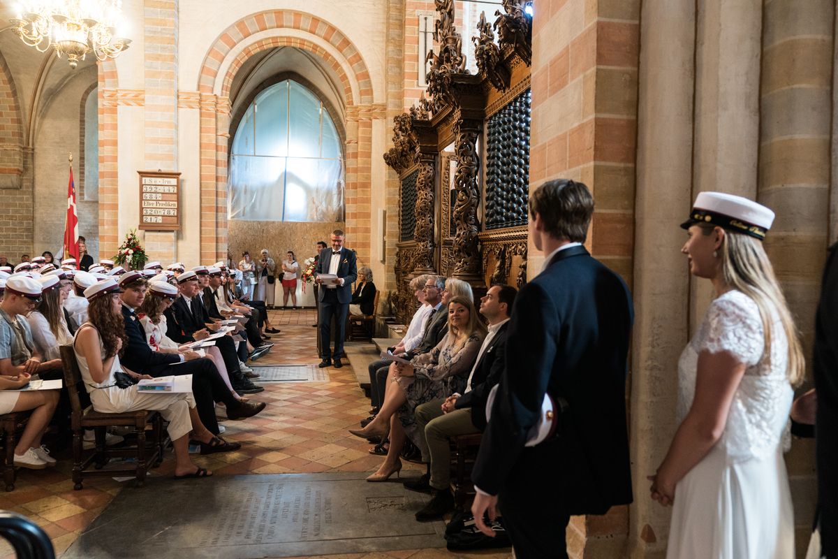 Se alle billederne fra dimissionen