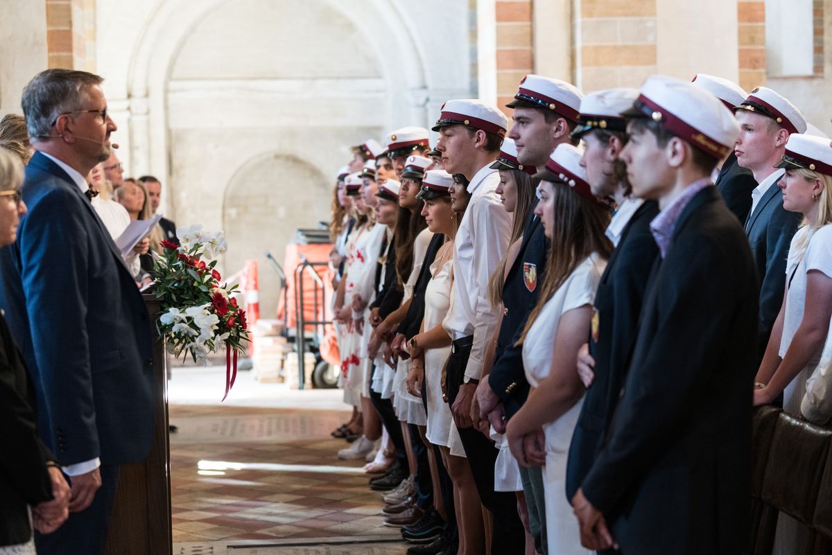 Se alle billederne fra dimissionen