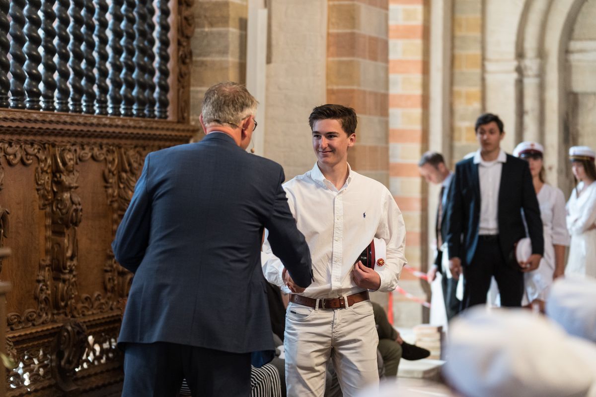 Se alle billederne fra dimissionen