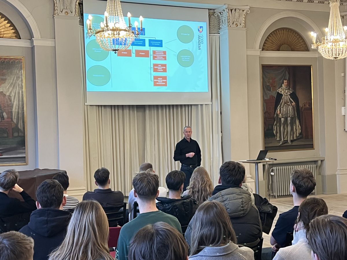 Sven Bjødstrup og eø