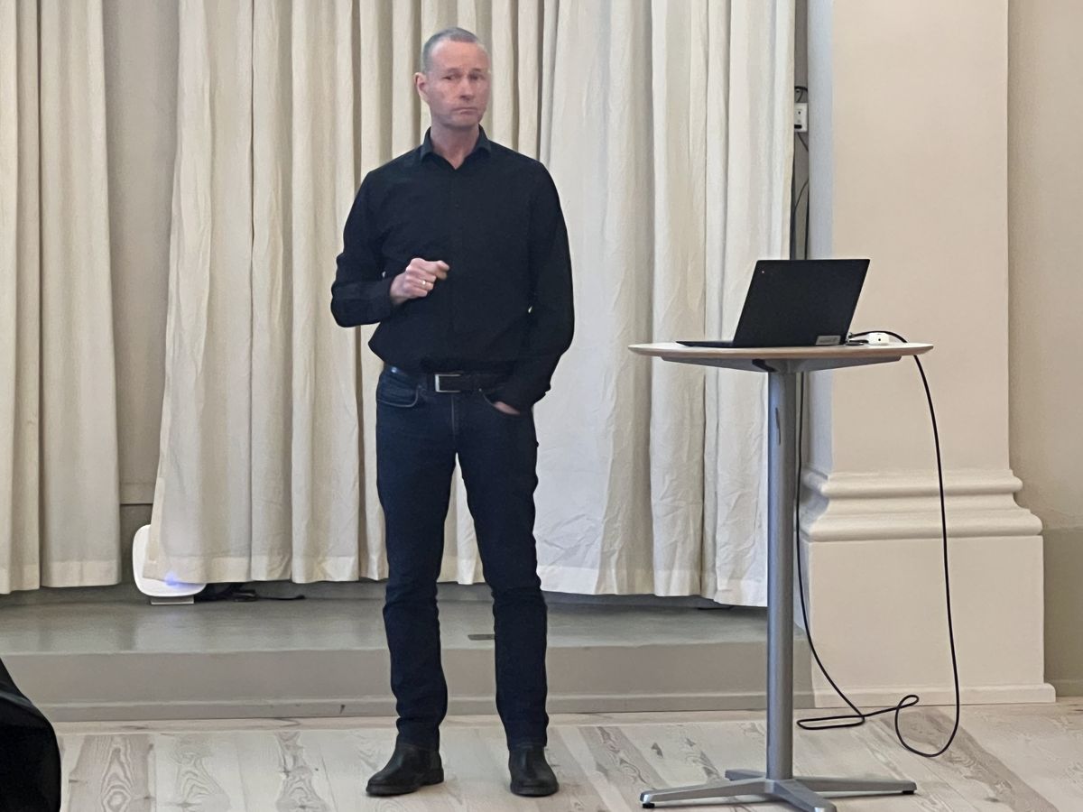 Sven Bjødstrup og eø