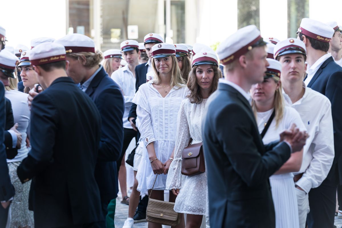 Se alle billederne fra dimissionen