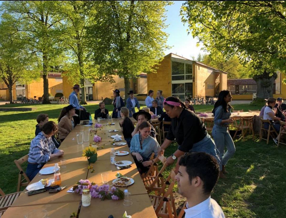 Fest på tværs af årgangene